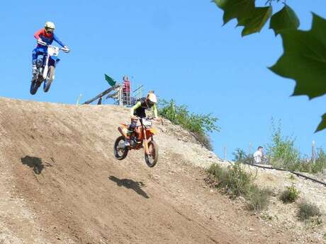 Moto-Cross