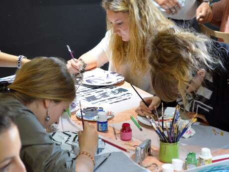 Atelier en famille - peinture : quelle belle assiette ! Atelier en famille - peinture : quelle belle assiette !