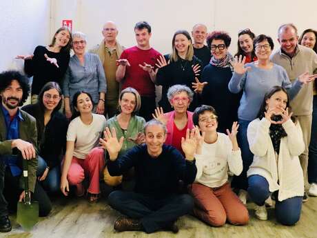 Représentation des ateliers de théâtre Chat bus de Pau Représentation des ateliers de théâtre Chat bus de Pau