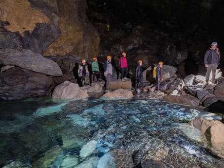 Spéléologie à la Grotte de la Verna