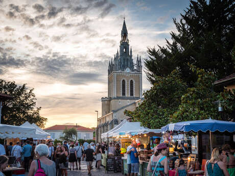 Marché nocturne