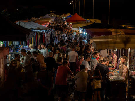 Marché nocturne