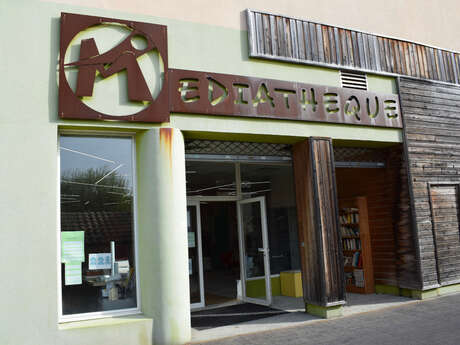 Exposition "NounOURS, de l'ours des cavernes à l'ours en peluche"