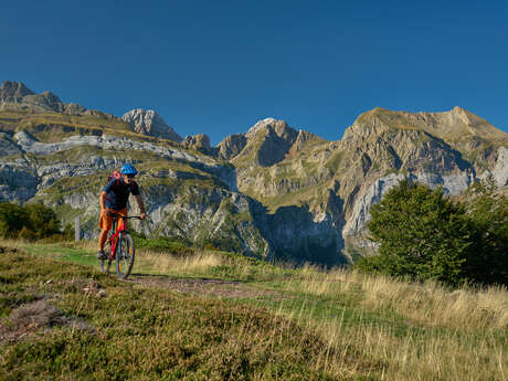 Aspyrando - Monsieur Serge Cédet - Accompagnateur en montagne et VTT
