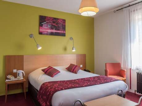 Hôtel "Bristol" Hôtel "Bristol"