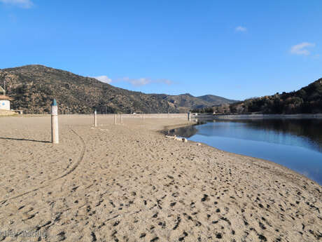 PLAGE PUBLIQUE DU LAC DES ESCOUMES
