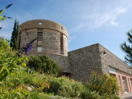 TOUR DES PARFUMS DE MOSSET TOUR DES PARFUMS DE MOSSET