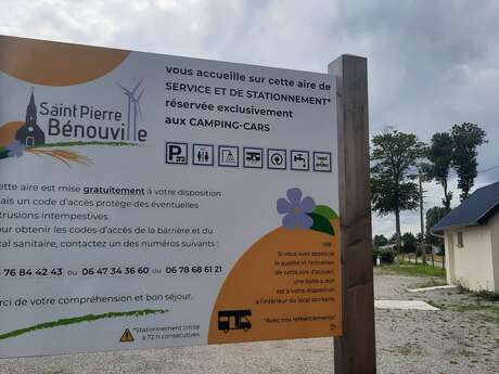 Aire de stationnement et de service de Saint-Pierre-Bénouville Aire de stationnement et de service de Saint-Pierre-Bénouville