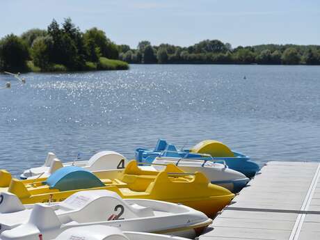 Location de pédalos et paddles à la Monnerie