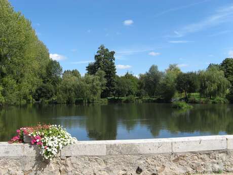 PLAN D'EAU DE LE GUÉDENIAU