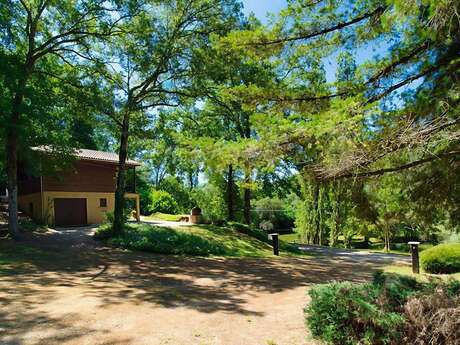 Domaine de Grezelou, Gîte à St Martial De Nabirat