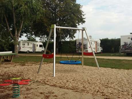 Camping du Coq de mantenay-Montlin Camping du Coq de mantenay-Montlin