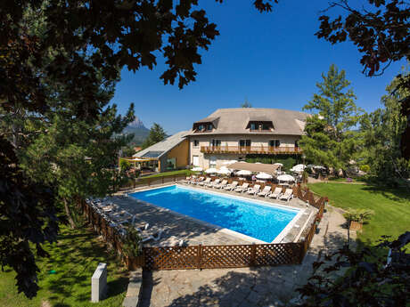 Hôtel & SPA Les Bartavelles Hôtel & SPA Les Bartavelles