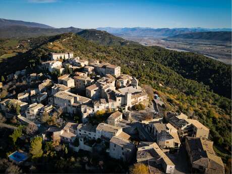 Village de Lurs Village de Lurs