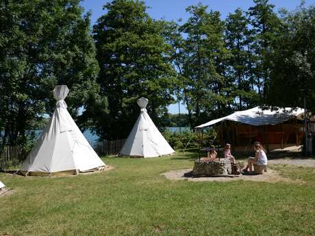 Camp indien à La Plaine Tonique Camp indien à La Plaine Tonique