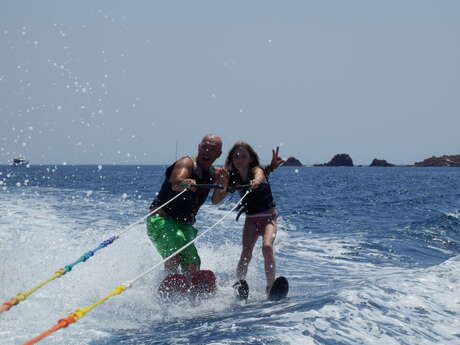 Slide Water Camp - Tour de ski nautique & wakeboard Slide Water Camp - Tour de ski nautique & wakeboard