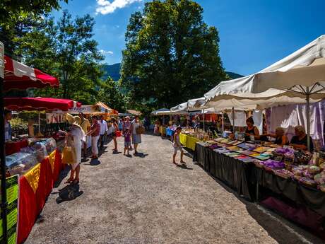 Marché hebdomadaire Marché hebdomadaire