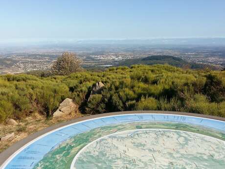 Séjour randonnées et rencontres dans les Monts du Pilat Séjour randonnées et rencontres dans les Monts du Pilat