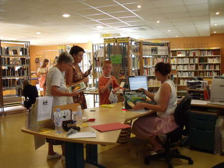 Bibliothèque municipale de Bédoin Bibliothèque municipale de Bédoin