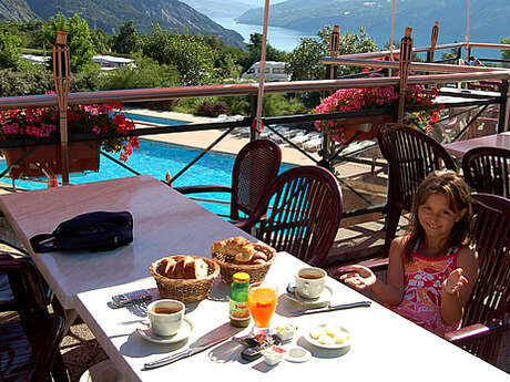 Restaurant panoramique "Le Belvédère - Camping La Viste" Restaurant panoramique "Le Belvédère - Camping La Viste"