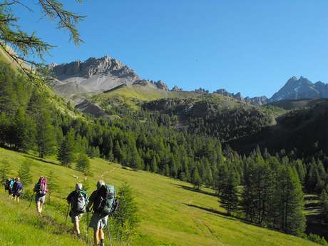 Séjour randonnée pédestre avec Détours en Montagne Séjour randonnée pédestre avec Détours en Montagne