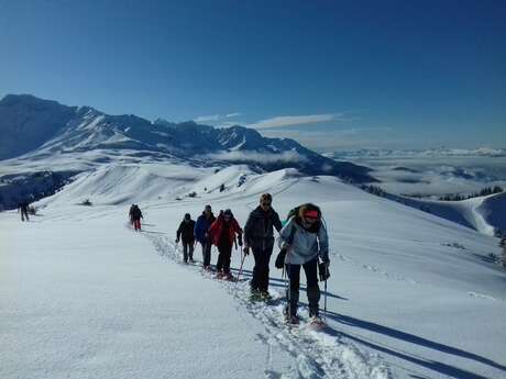 Snowshoeing in the resort Le collet with Belledonne Evasion Snowshoeing in the resort Le collet with Belledonne Evasion