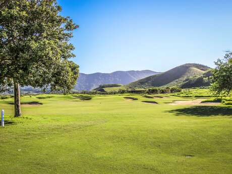 Parcours de golf 9 trous - Exclusiv Golf Deva Parcours de golf 9 trous - Exclusiv Golf Deva