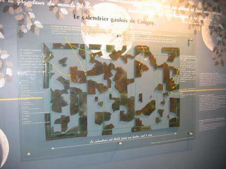 Calendrier gaulois et dieu de Coligny Calendrier gaulois et dieu de Coligny