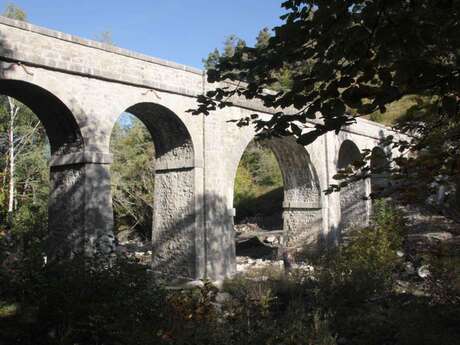 Aqueduc du torrent d'Ancelle Aqueduc du torrent d'Ancelle