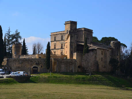 Château de Lourmarin Château de Lourmarin