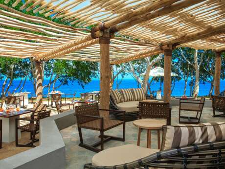 Sand Beach Grill - Sheraton New Caledonia Deva Spa & Golf Resort Sand Beach Grill - Sheraton New Caledonia Deva Spa & Golf Resort