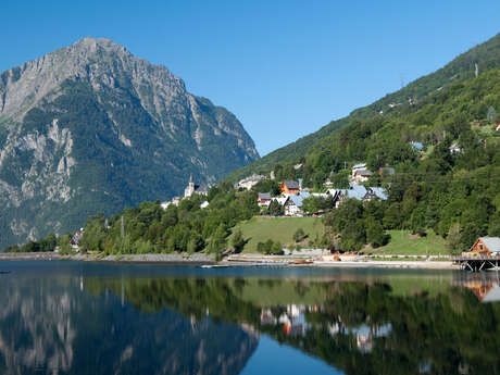 Plaine de l'Oisans et lac du Verney Plaine de l'Oisans et lac du Verney