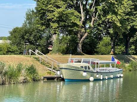 Olympe vedette fluviale Olympe vedette fluviale