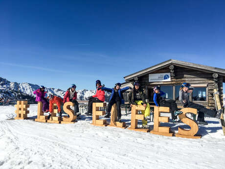 Les Elfes International Ski & Field trips for Schools Les Elfes International Ski & Field trips for Schools