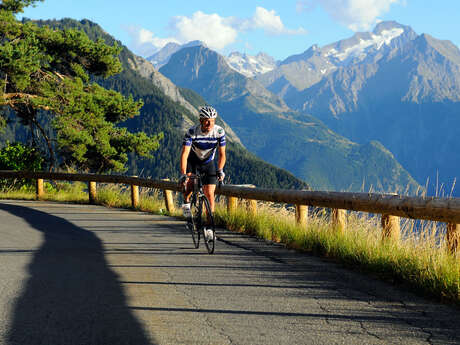 Alpe d'Huez, la montée discrète Alpe d'Huez, la montée discrète