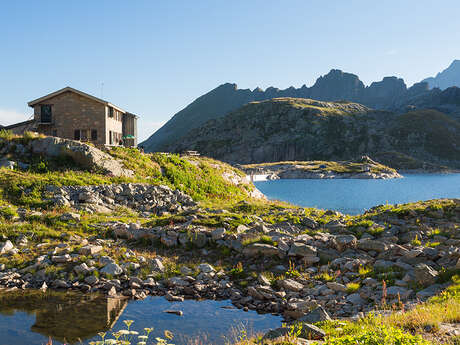 Refuge des 7 Laux Refuge des 7 Laux