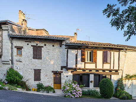 Village de Bourg-de-Visa Village de Bourg-de-Visa