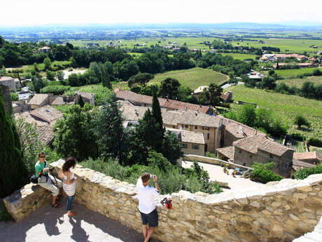 Le village de Gigondas Le village de Gigondas