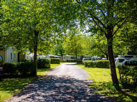 Camping Lac de Carouge Camping Lac de Carouge