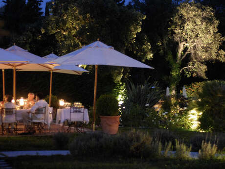 Gastronomic restaurant of the hotel La Villa les Rosiers Gastronomic restaurant of the hotel La Villa les Rosiers