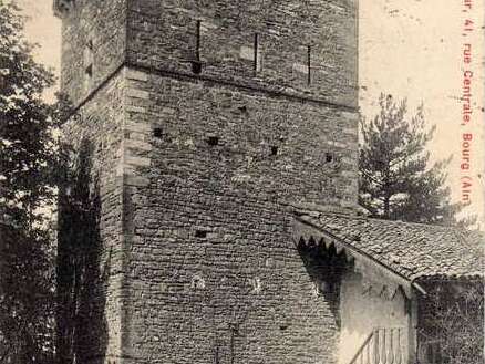 Château de Coligny-le-Viel : château du Châtaignat et sa tour de Menthon Château de Coligny-le-Viel : château du Châtaignat et sa tour de Menthon