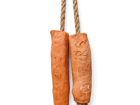 Exposition - Los Caminantes - Cristina Escobar