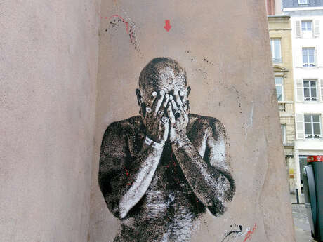 STREET ART - PORTRAIT DE L'ARTISTE ARTHY MAD