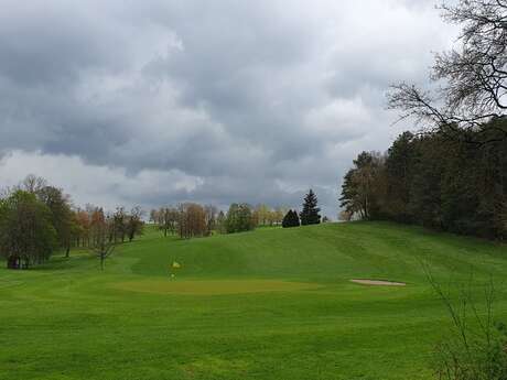 CIRCUIT PEDESTRE 11 LES GOLFS - 7.4 KM