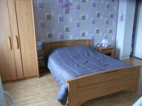 Meublé perru patricia - les violettes 404