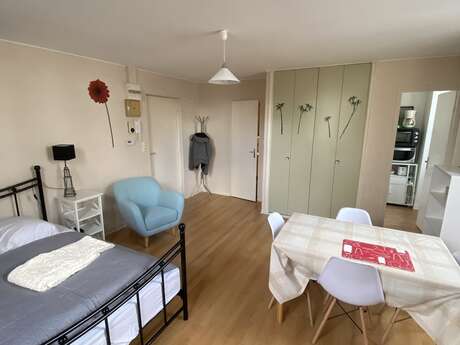 Meublé millet christophe