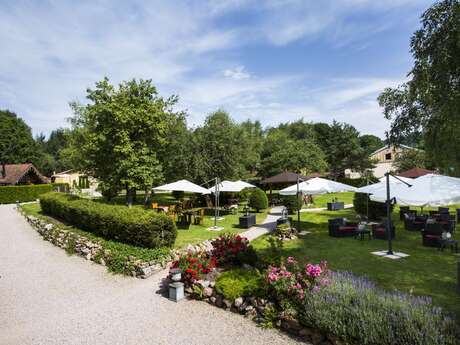 Le Domaine du Haut Jardin Spa-Hotel und private Jacuzzi-Chalets