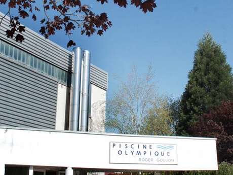LA PISCINE OLYMPIQUE "ROGER GOUJON" LA PISCINE OLYMPIQUE "ROGER GOUJON"