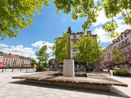 La place Pinau