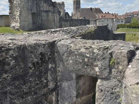 FORTERESSE DU VIEUX CHATEL-SUR-MOSELLE